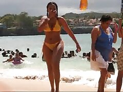 Spencer Bradley chupa y folla un eje rígido al aire libre
