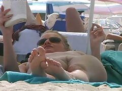Dulce Audrey Hempburne chupa la polla de su hermanastro y tiene sexo con él