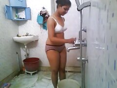 Morena cachonda se folla a un hombre casado y guapo